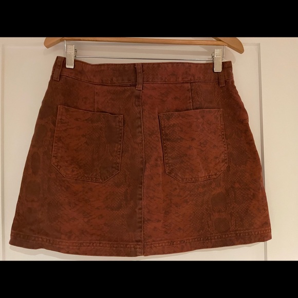 BDG animal print Jean skirt! - Picture 2 of 3